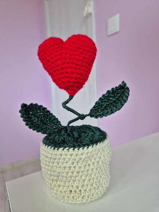 Плетени на една кука цветя