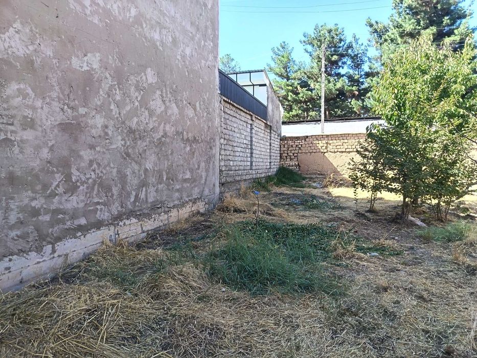 2.5 sotix yer sotiladi