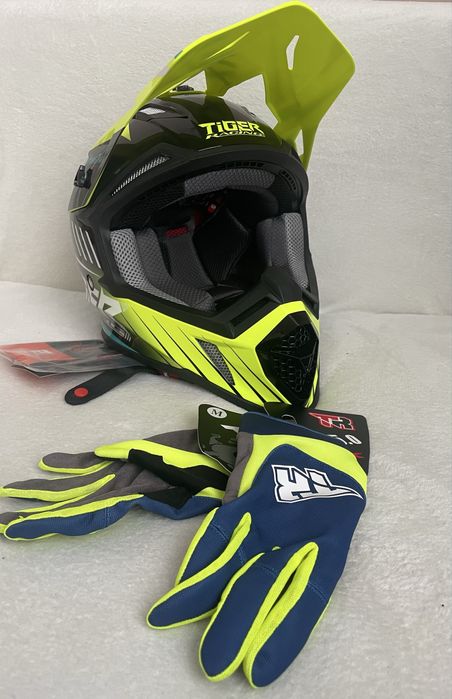 Каска и ръкавици Tiger racing