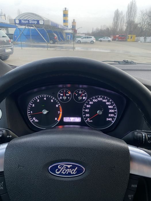 Vand Ford Focus 2