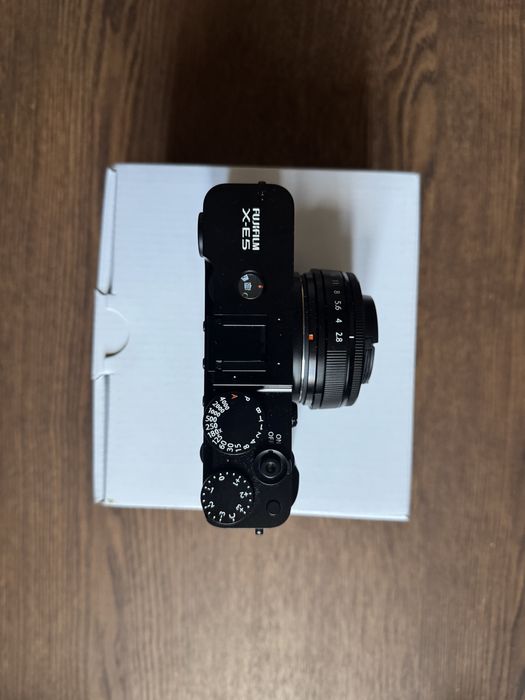 Fujifilm x-e5 чисто нов
