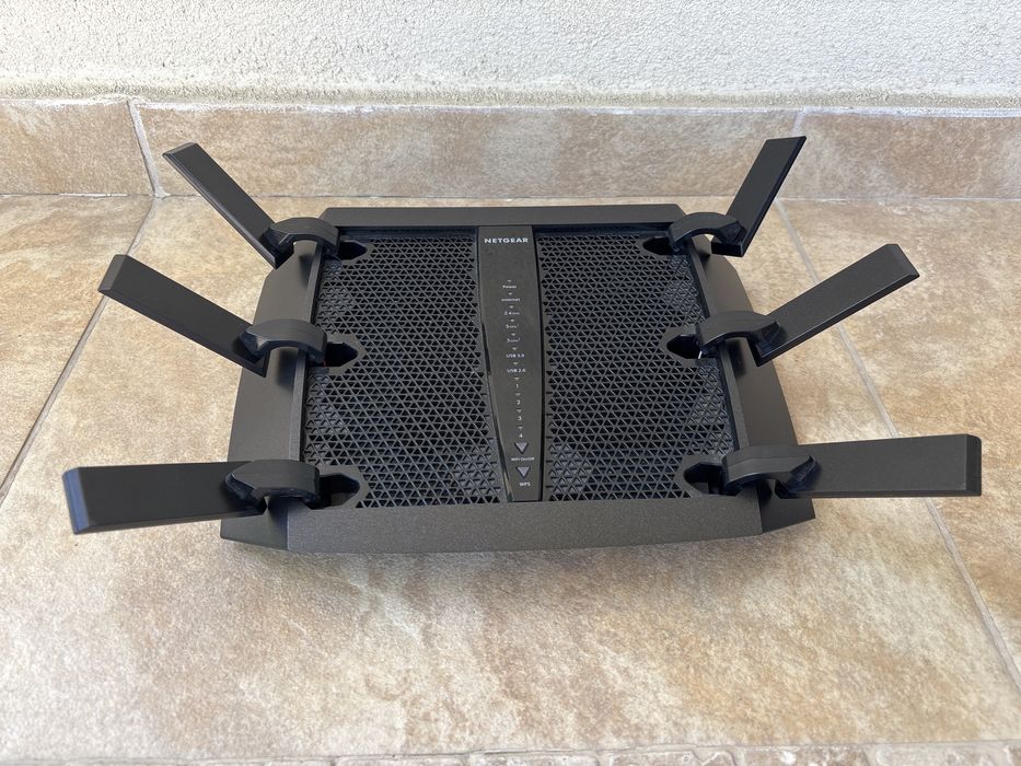 Router Netgear X6S AC400 Pentru piese