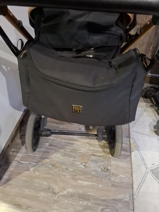 Бебешка количка Moni