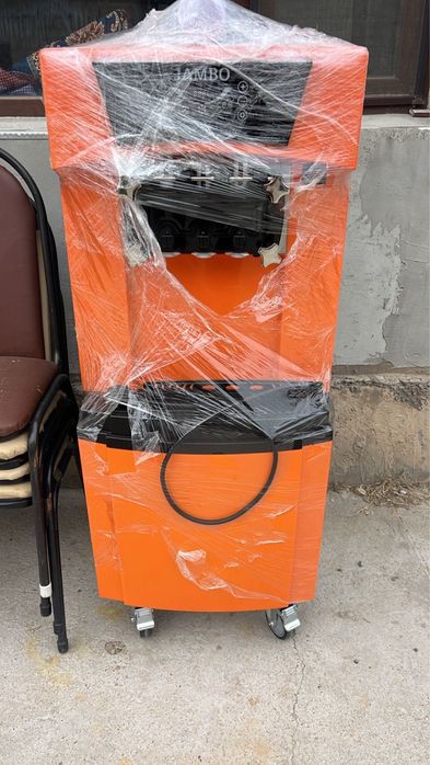 Морожное аппарат фризер