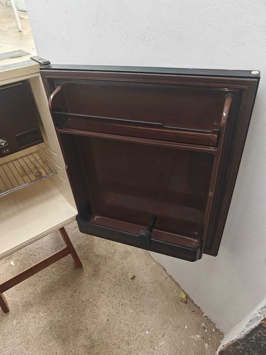 Хладилник за кемпер/каравана Т618