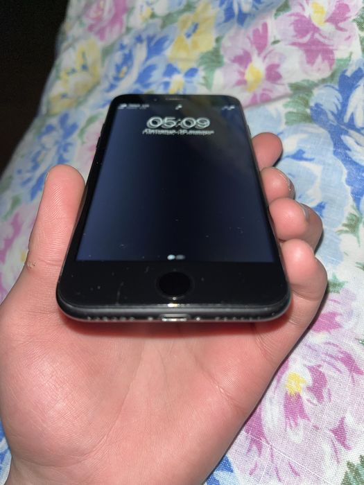 IPhone 7 продается