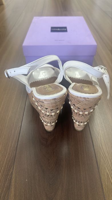 Продам обувь женскую