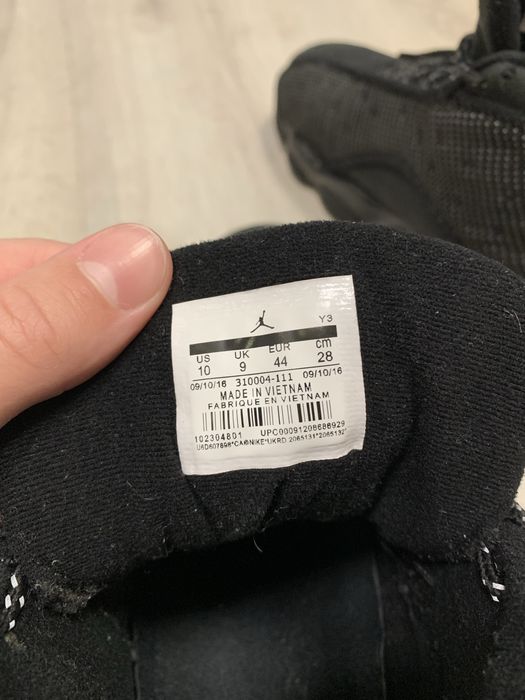 Air jordan 13 black cat