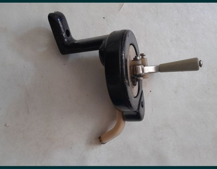 Привод ручной для шв.машины.