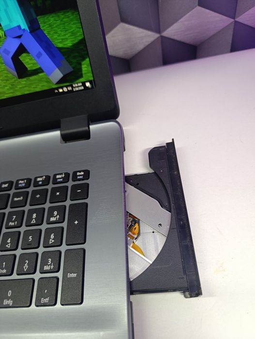 Laptop light gaming Acer e5 771g procesor i5 video nvidia 2 GB