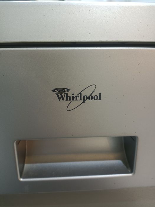 Продам посудомоечную машину