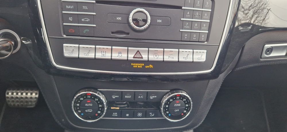 Vand Mercedes GLE 350 D / 4MATIC / Pachet AMG / Airmatic / 2019