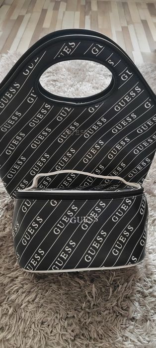 Оригинални чанта и несесер GUESS