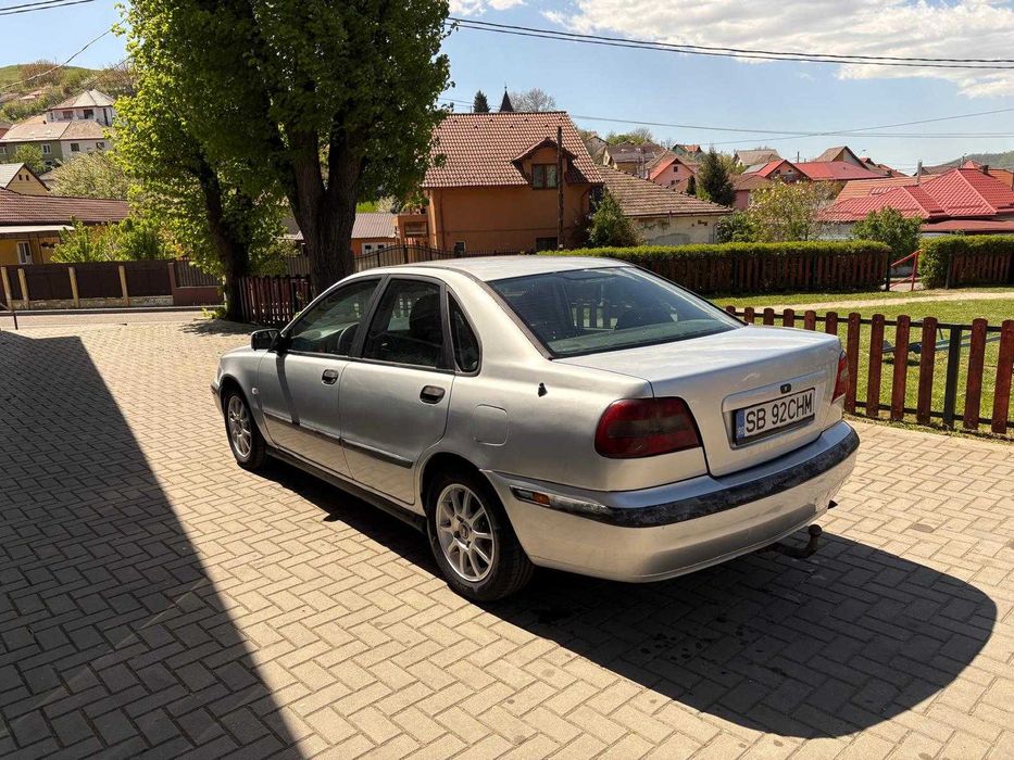 Vand Volvo S40 1.9 TD 115 cp 2002