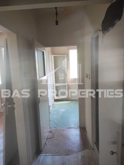 Продава се Двустаен апартамент в София, Света Троица - 65 кв.м за 2539 €/кв.м - Снимка #5