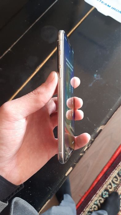 Apple iphone x sotiladi