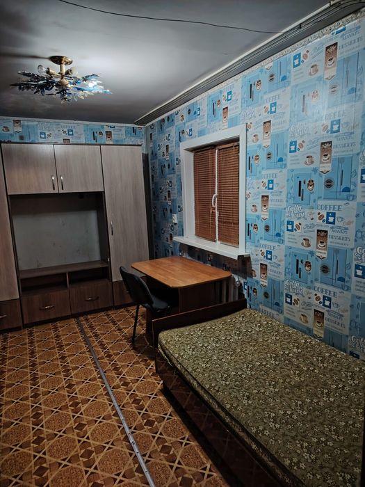 Сдам комнату в общежитие район уюта,.