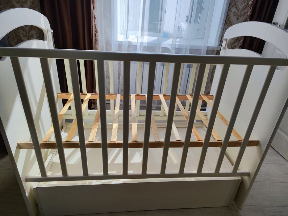 Детская кроватка, колыбель