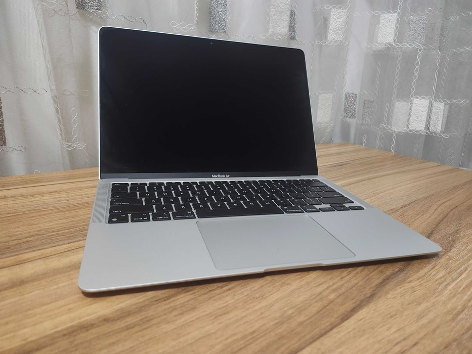 MacBook Air 2020