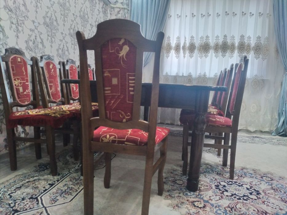 12 талик стол стул сотилади холати яхши мустахкам