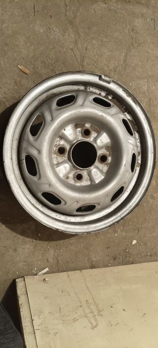 Продам металлические диски на 14