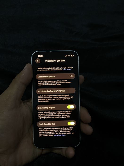 Iphone 14 edial holatda 1 ta sim kartali yomkis 83% hamma joyi orginal