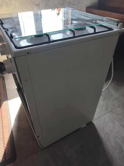 Продам бу газовую плиту