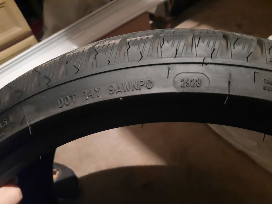 Anvelope fortune235 35 r19 iarnă si jante 18 audi Q7