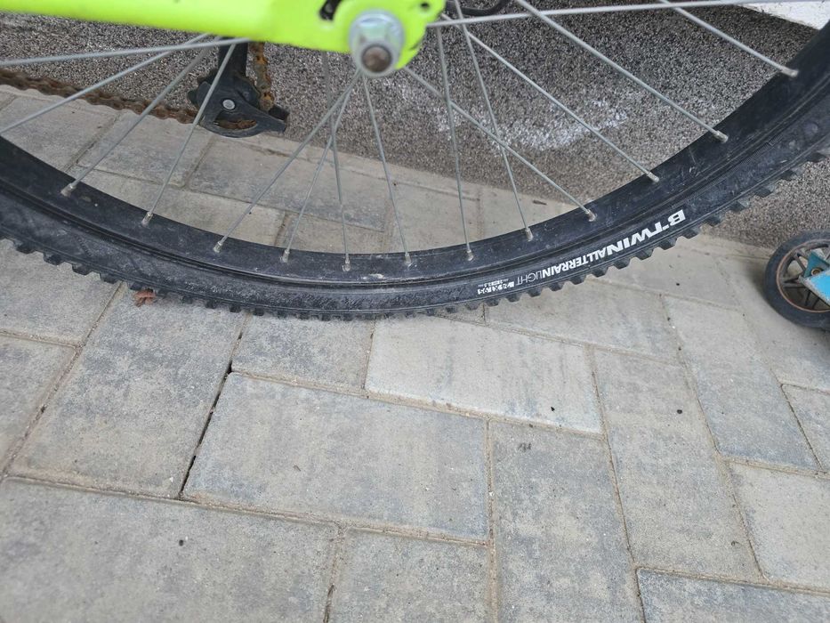 Vand 2 biciclete de copii