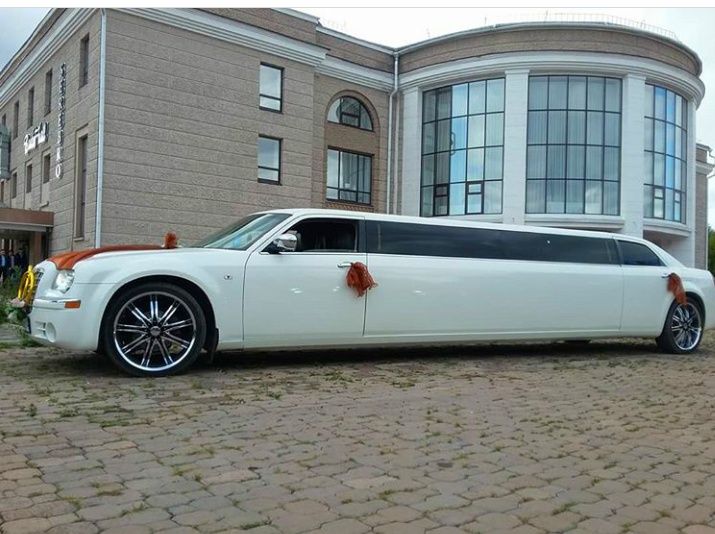 Лимузин CHRYSLER 300c