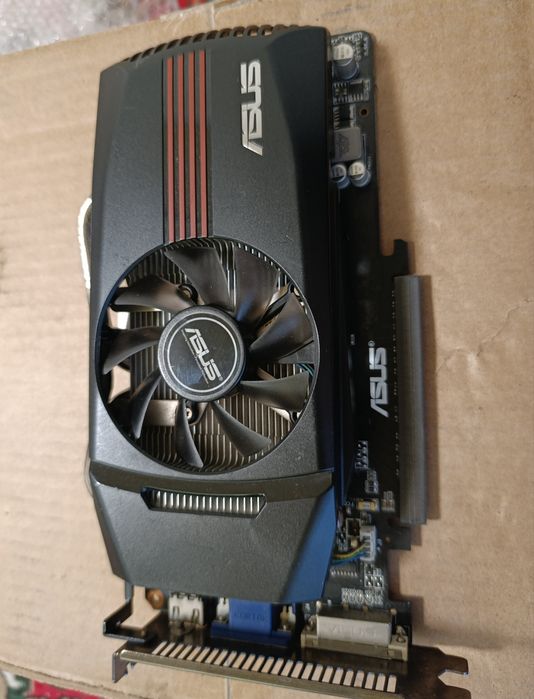 Видеокарта ASUS GTX 550Ti  GDDR 5