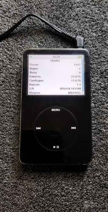 Apple iPod Classic 5.5th Generation 30GB WOLFSON Black USA!