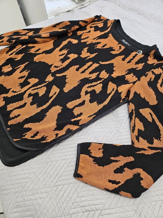 Дамски блузи Lucy