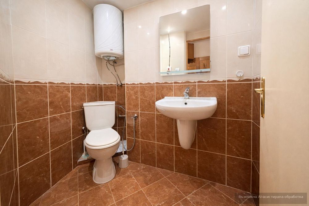 Тристаен апартамент под наем в Център