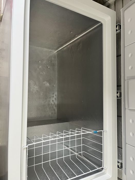 Продам морозильник