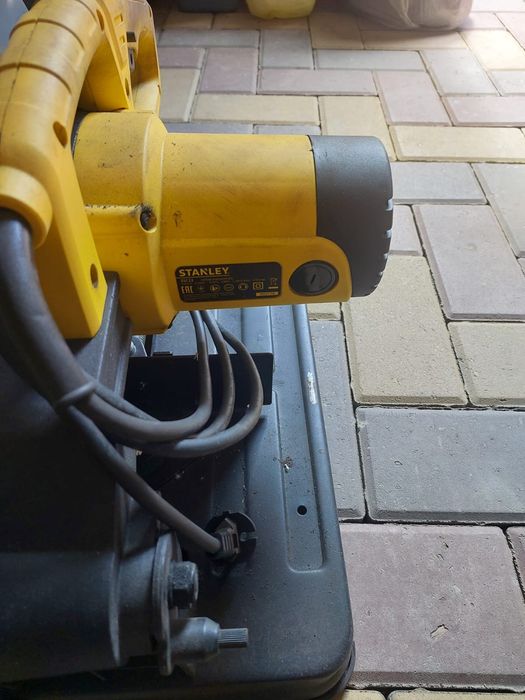 Пила монтажная Stanley