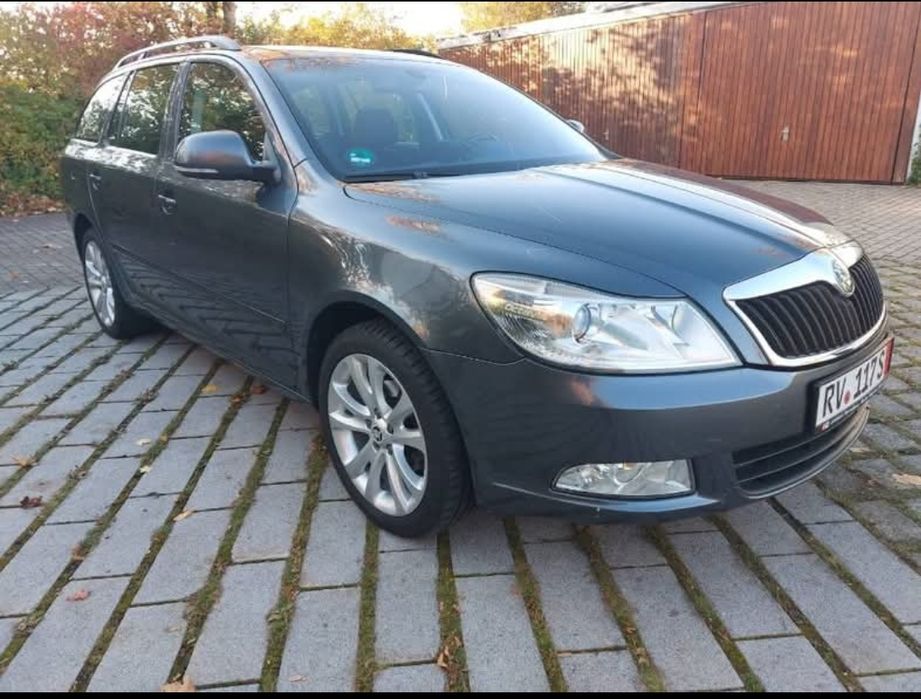 Vând Skoda Octavia, anul 2010, euro 5, adusa pe roti din Germania.
