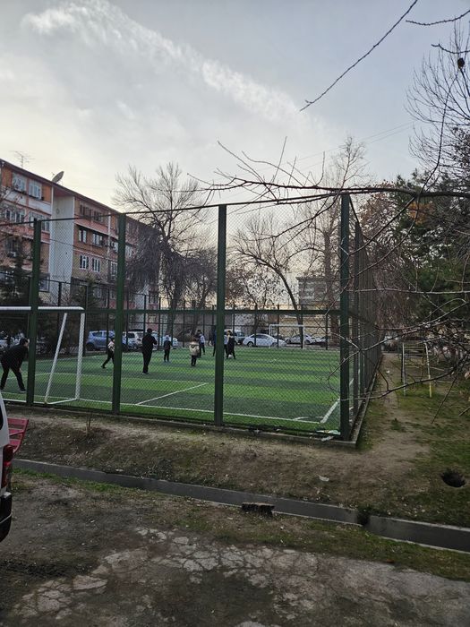 Продаётся 2х комнатная квартира рядом Эко Базар (метро Беруний]