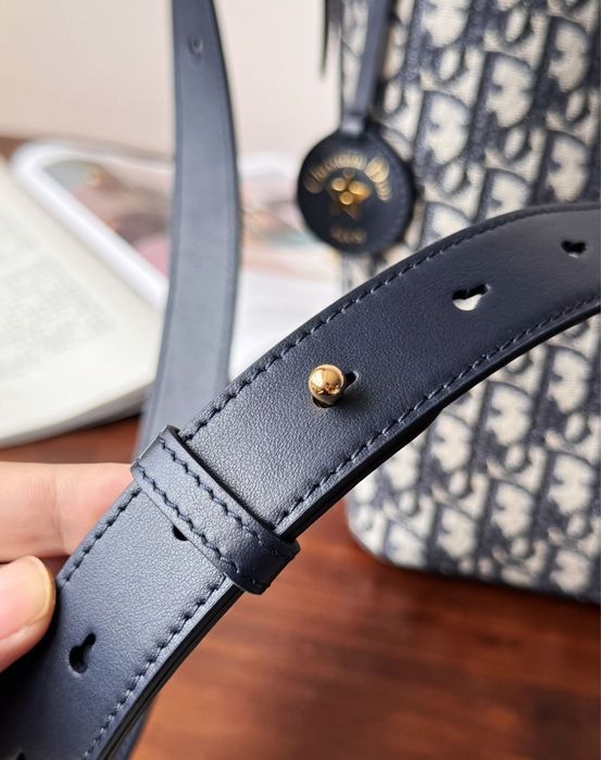 Geanta Dior , calitate premium , pe comanda , noua