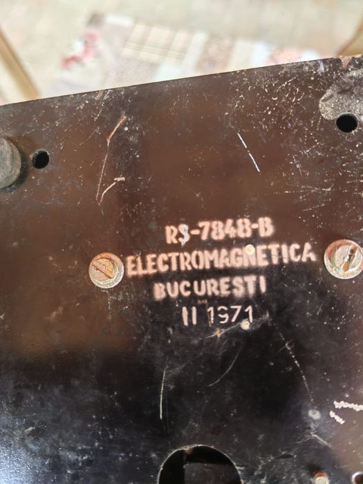 Telefon vechi cu manivela