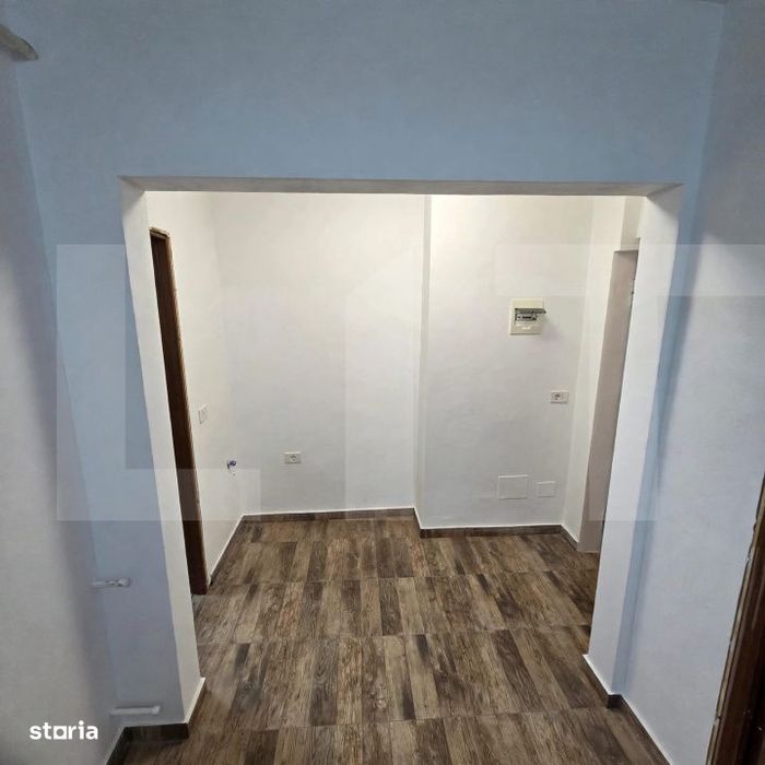 Apartament 2 camere decomandat, 54 mp, etaj 2, zona centrala Bals –