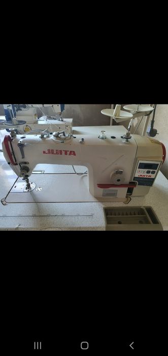 Продаётся швейная машинка