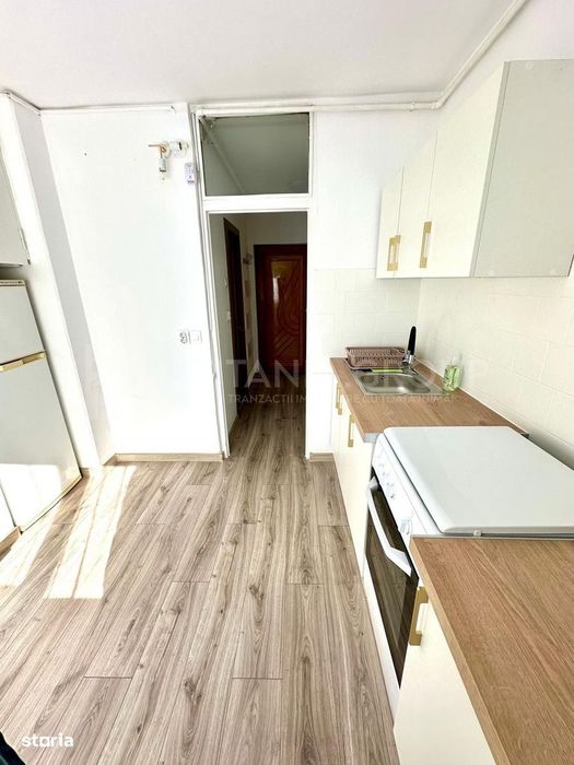 Garsonieră decomandată 38mp, renovată integral, lift nou,  Racadau