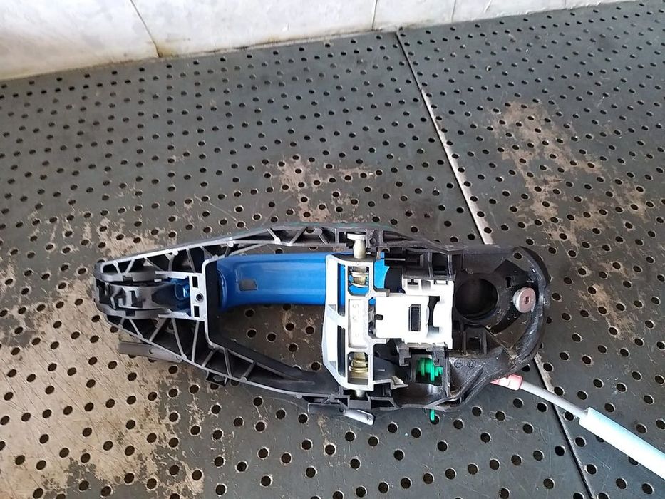 Maner usa dreapta spate bmw seria 1 f40 9881778 01030736005