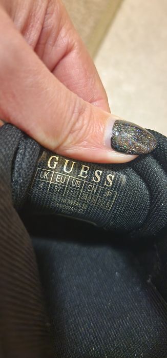 Дамски Guess 37н.