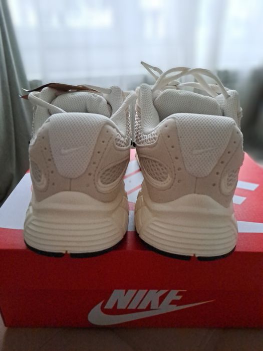 Дамски маратонки Nike