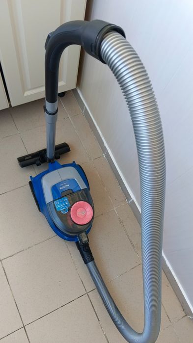 Пылесос Philips 1800w