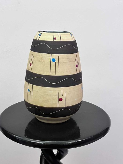 Piesa ceramica bibelou W Germaia BAY veche deosebita marcata bibelouri