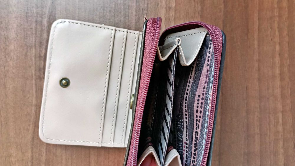 Anekke With Love * YSL Saint Laurent оригинал