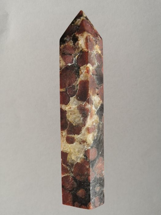 Гранат Шунгит Терахерц Чароит Хризокола Родохрозит Рубин Малахит Кварц